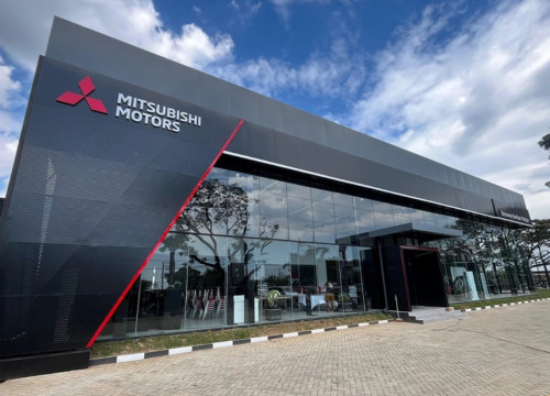 Sales Mitsubishi Manado